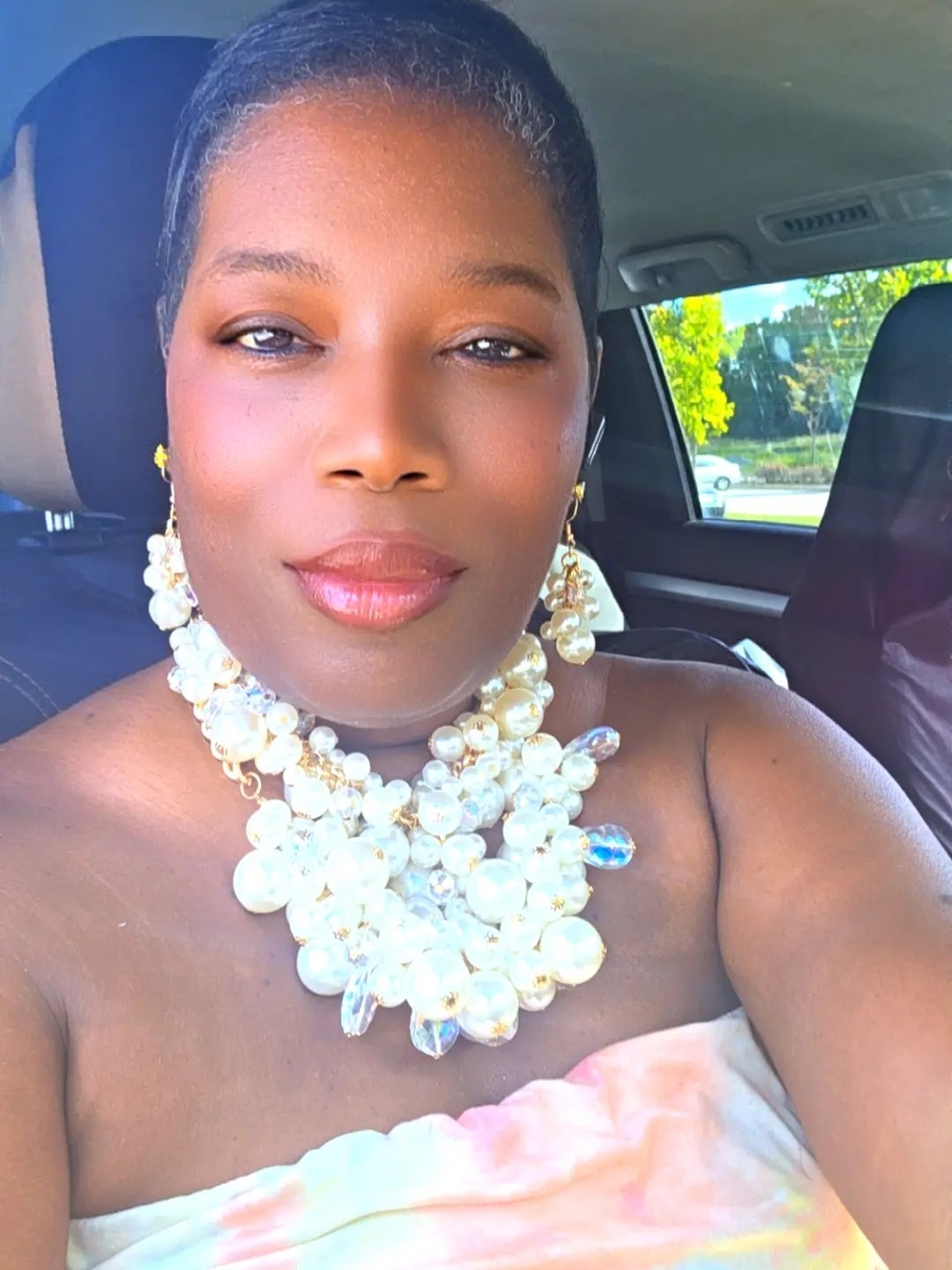 Luminous Cream Pearl Cluster Statement Necklace - Designer Style